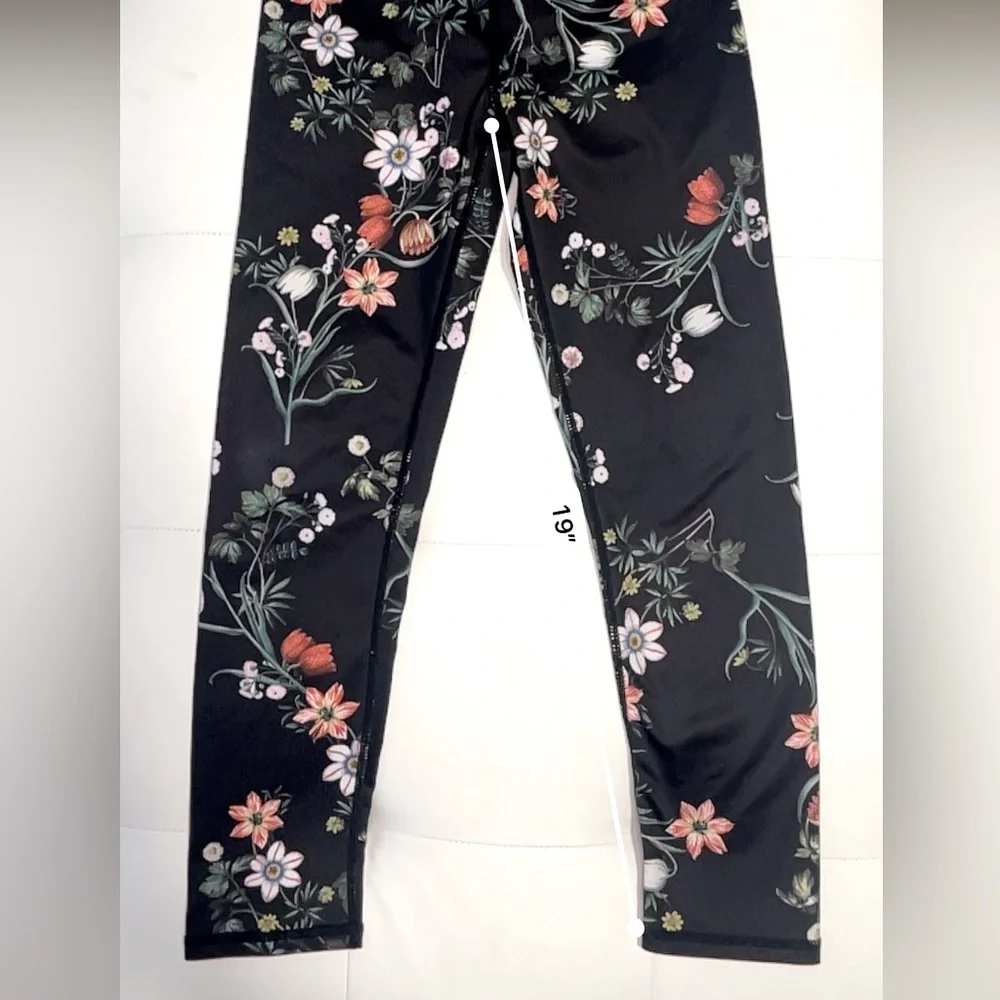 Zella Girl black floral legging small (7/8) - Picture 6 of 7